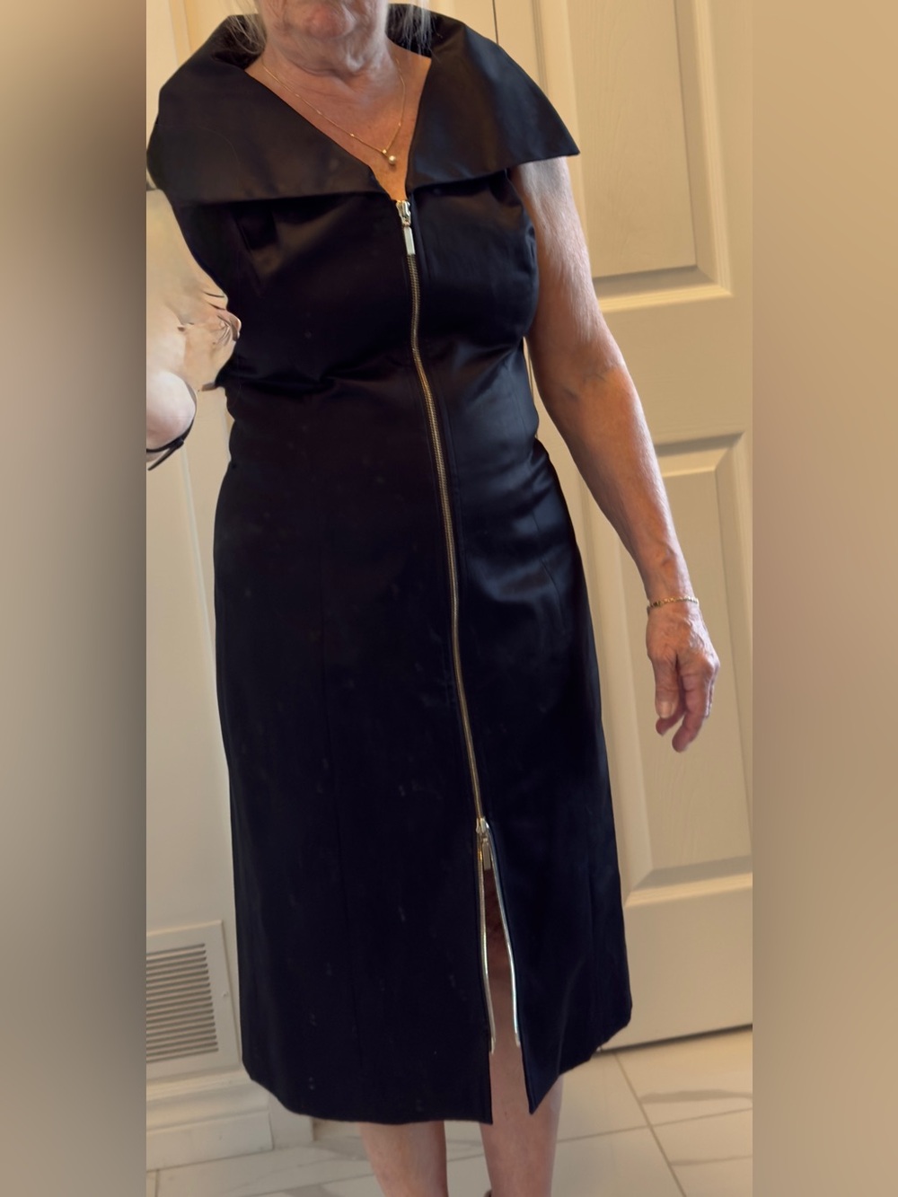 Anne Klein Black Zip-Front Midi Dress with Wide Collar size 6